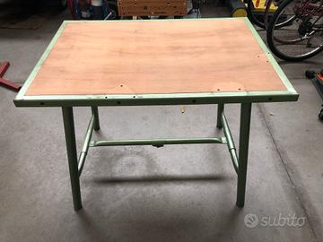 tavolo da lavoro 