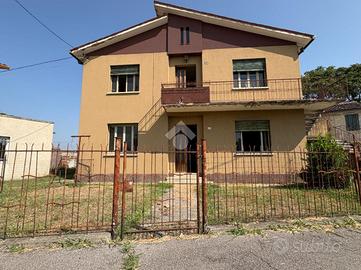 PORZIONE DI BIFAMILIARE A SELVAZZANO DENTRO