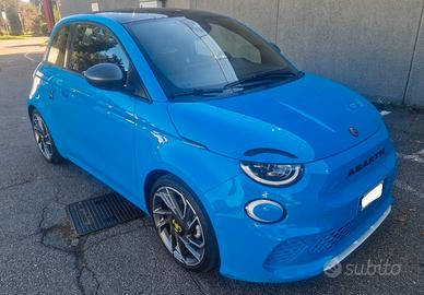 Abarth 500e Scorpionissima