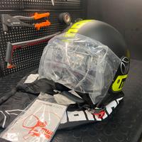 Casco momo design