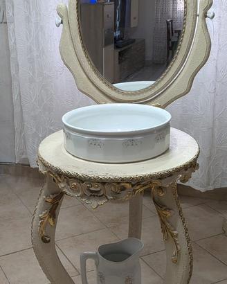 Lavamani  con catino e brocca  antico