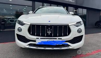 Maserati levante v6 250cv
