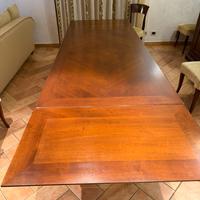 tavolo in legno massello apribile