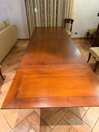 tavolo in legno massello apribile