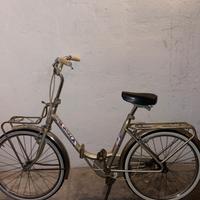 Eleganza Vintage: La Bicicletta da Città Perfetta