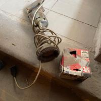 Spazzola elettrica con rullo in acciaio