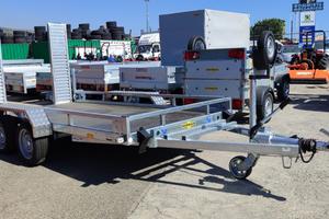 Rimorchio/Pianale con rampe