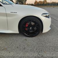Cerchi differenziati 19" gommati Goodyear