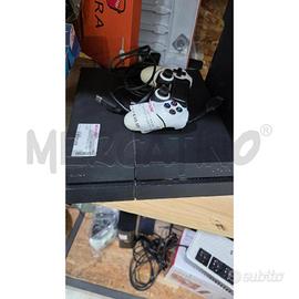 PLAY STATION 4+CONTROLLER