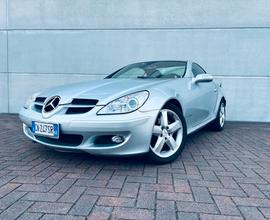 Mercedes slk 200kompressor ( pari al nuovo )
