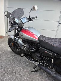 Moto Guzzi V9 - 2017