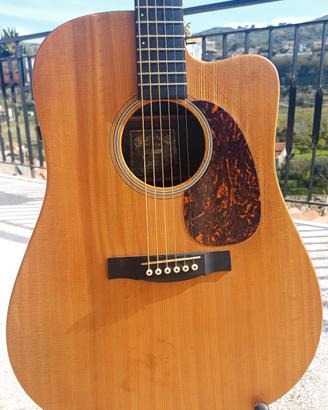 chitarra acustica amplificata Martin  Dcpa5K