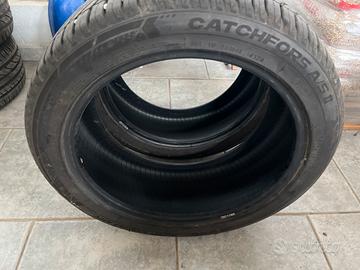 Due Pneumatici invernali