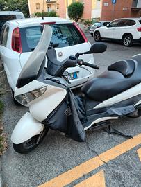 Suzuki Burgman 200