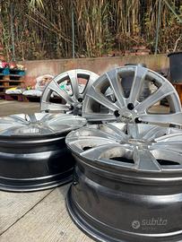 Cerchi in Lega MOMO 16" 4 Fori (KBA49332)