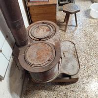 Stufa a legna in ghisa