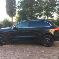 Ricambi Porsche Cayenne 3.0 diesel anno 2011