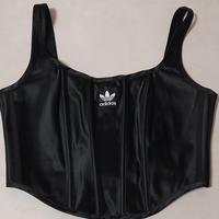 Top adidas colore nero, taglia 44 .