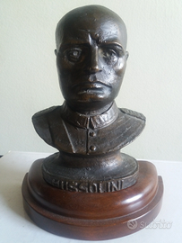 Busto di Benito Mussolini in bronzo