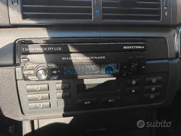Autoradio 1 din con schermo retrattile 