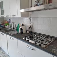 Cucina VENETA CUCINE, con top in pietra (cardoso)