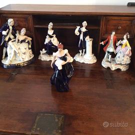 Statuine colorate antiche