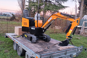 Mini escavatore 10q