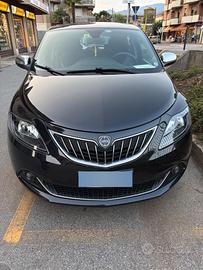 Lancia Ypsilon 1.0 Mild-Hybrid Alberta Ferretti