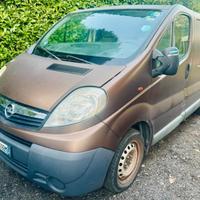 Opel Vivaro Furgone ( motore rotto)