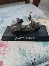 modellino vespa 1946