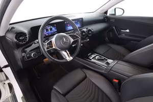 MERCEDES-BENZ A 180 A 180 d Automatic Advanced