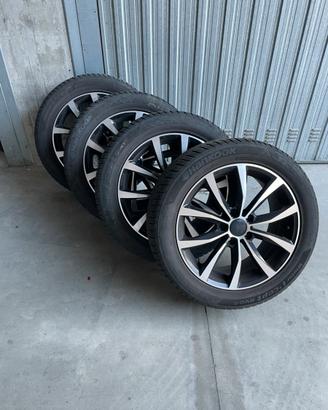 4 Cerchi in lega da 17 + gomme termiche Hankook