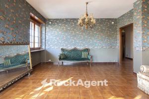 APPARTAMENTO SPAZIOSO CON POSTO AUTO