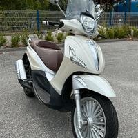 Piaggio Beverly 300