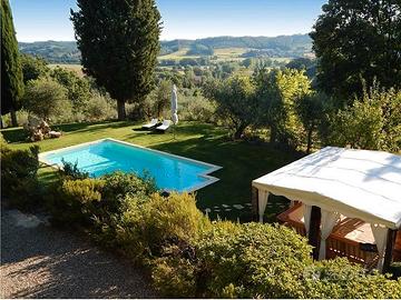 Splendido casale rustico in toscana