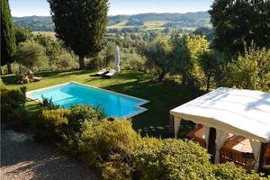 Splendido casale rustico in toscana