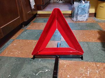 Triangolo per auto