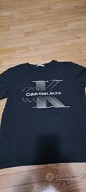 T-shirt Calvin Klein
