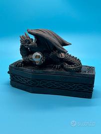 Dragon on coffin trinket box
