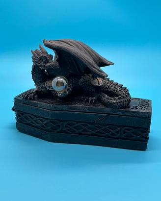 Dragon on coffin trinket box