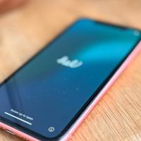 iPhone XR color corallo