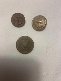 3 bottoni marina e aria buone/medie condizioni