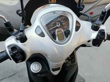 Scooter Yamaha modello Delight 125 Km 12.000