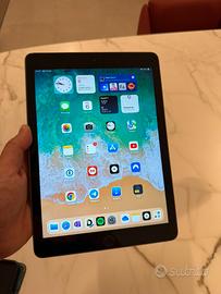 iPad 128GB 6th generazione 9.7 (2018) Wi-Fi