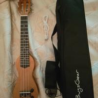 ukulele elettrico in legno da viaggio 