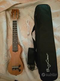 ukulele elettrico in legno da viaggio 