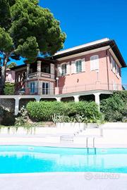 Villa di 348 m² con più di 5 locali a Ventimiglia