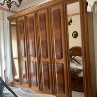 Mobili in lengo antico pregiato