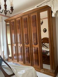 Mobili in lengo antico pregiato