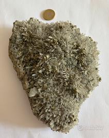 Minerale Pirite e quarzo